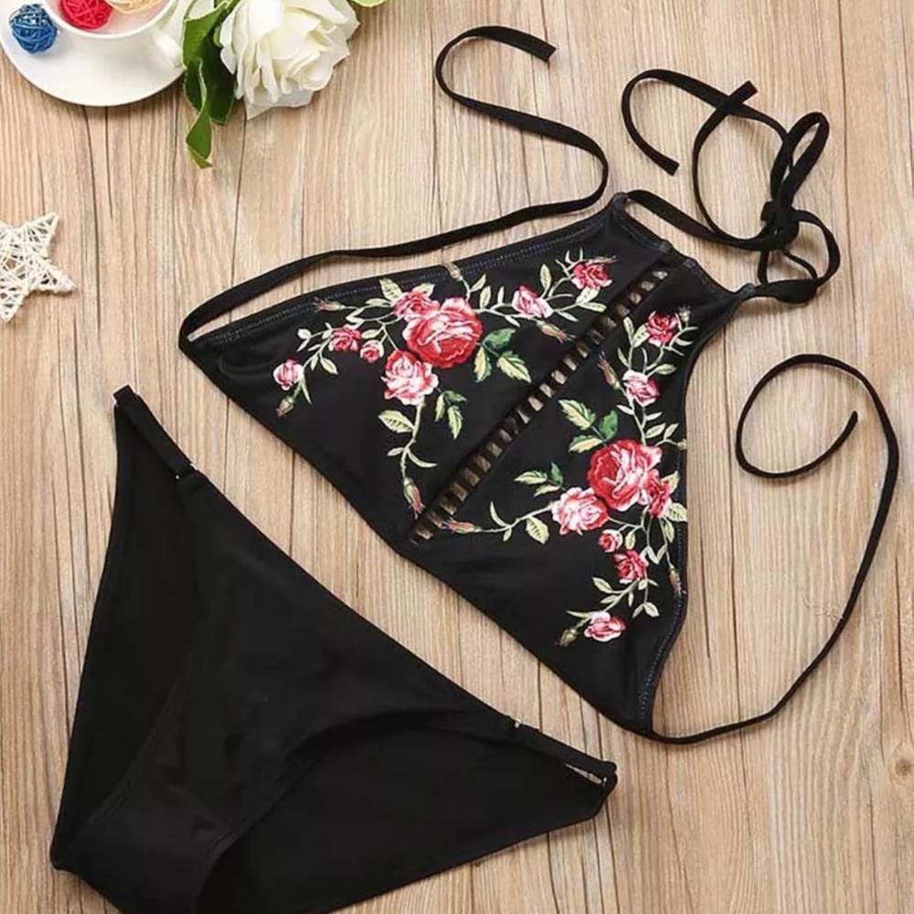 Floral halter bikini top